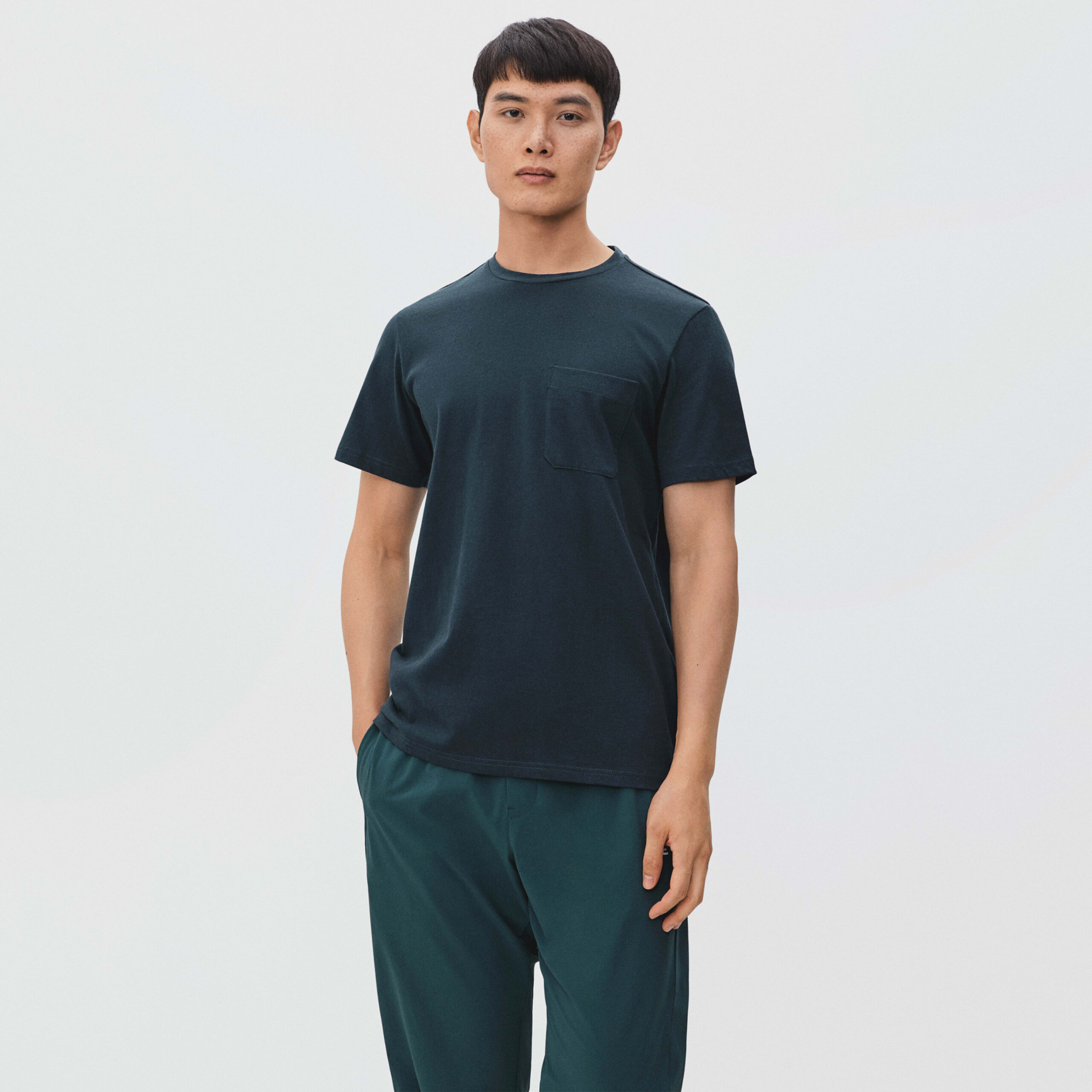 Men&#8217;s Organic Cotton Pocket T-Shirt | Uniform by Everlane in Navy