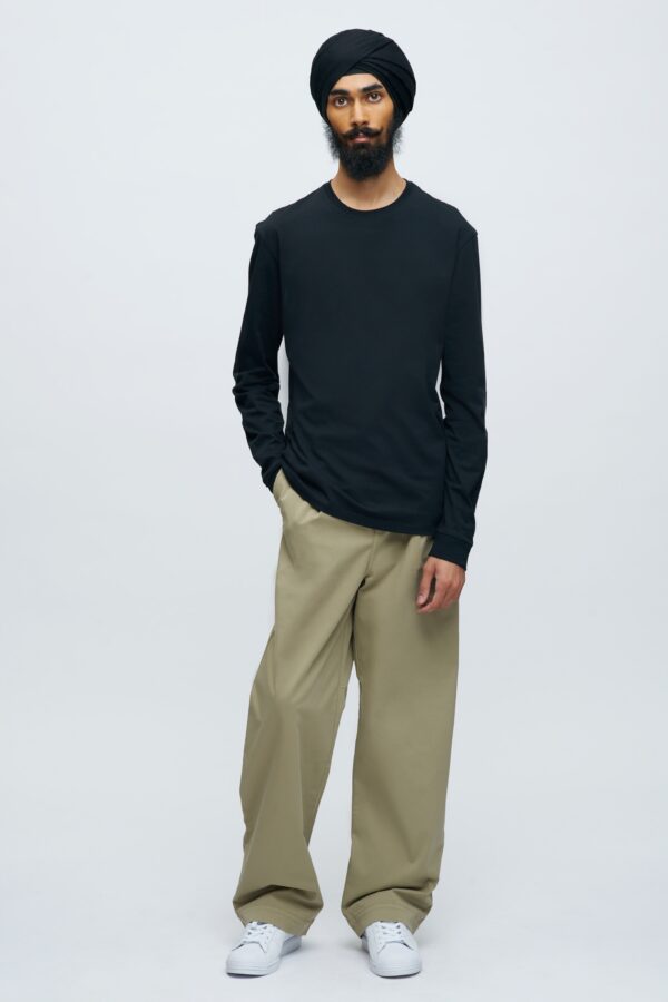 Kotn Men's Essential Longsleeve Shirt in Black, Size XS