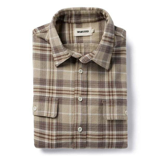 The Ledge Shirt in Fossil Plaid
