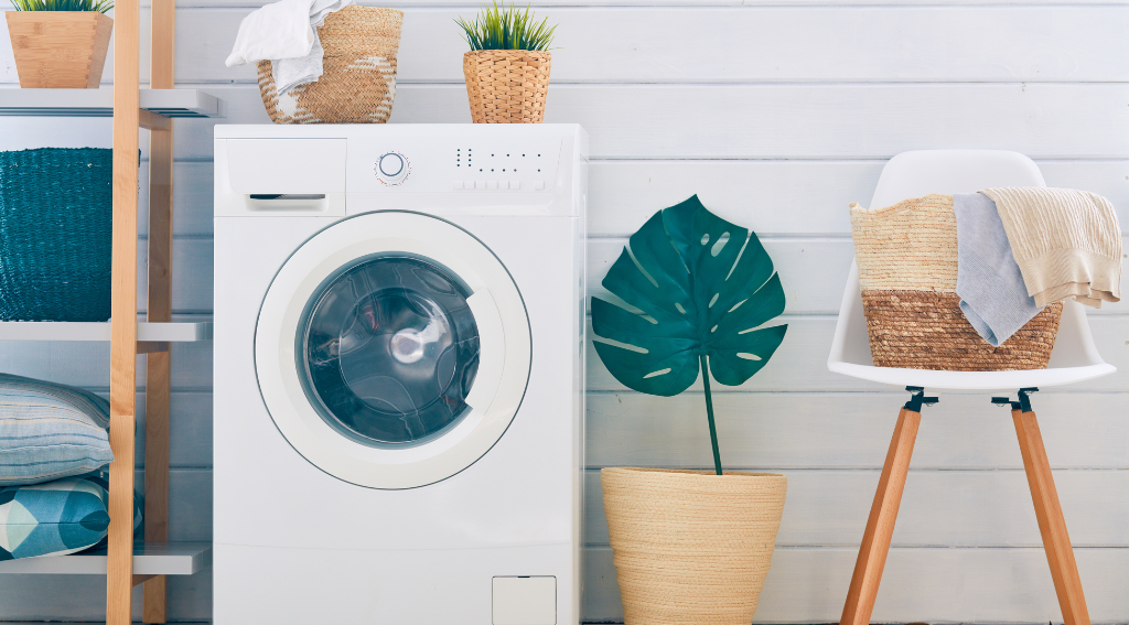 Why White Vinegar Should Be in Your Laundry Room