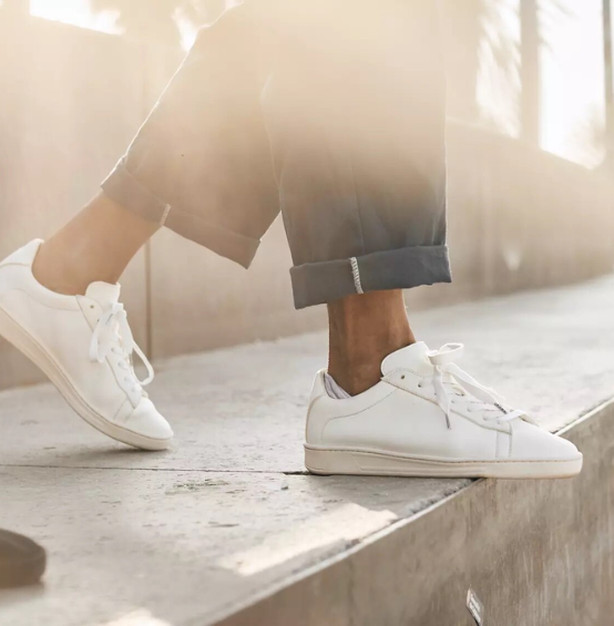 20 Sustainable & Ethical Sneakers for Women (Eco and Stylish)